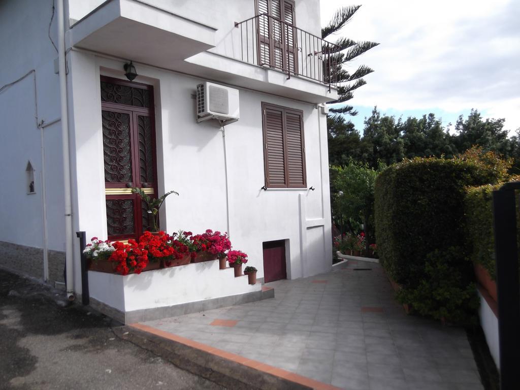 Casavacanzeinsicilia Etna Taormina Villa ปิเอดิมอนเต เอตเนโอ ภายนอก รูปภาพ